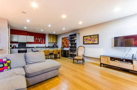 2 bedroom flat to rent - Photo 3