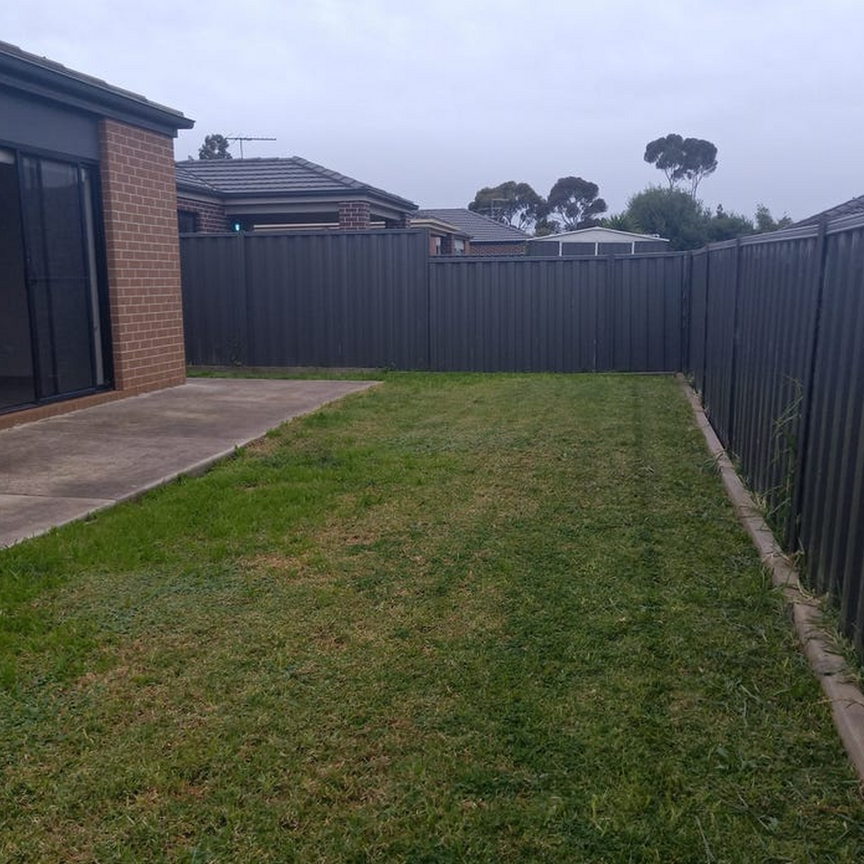 26 Weavers Street, Wyndham Vale VIC, Belconnen - Photo 1