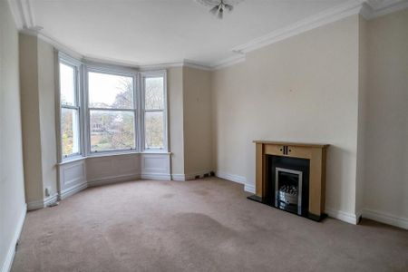 3 bedroom apartment to rent - Photo 2