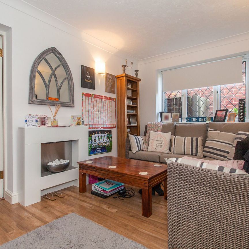 5 bedroom house to rent Russet Close, St. Ives, PE27 - Photo 1