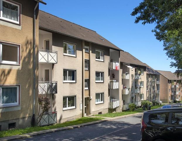 Wohnen bei der LEG: schöne 3-Zimmer-Wohnung mit Balkon in Lüdenscheid Worth-Honsel - Photo 1