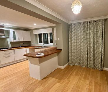 5 bedroom detached house to rent - Photo 6