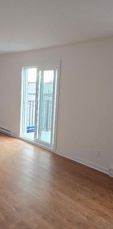 🏡✨ SUPERBE 4 ½ RÉNOVÉ À LOUER - Photo 1