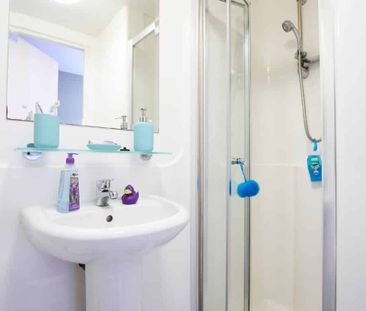 Lower Ground Floor En Suite - Photo 6