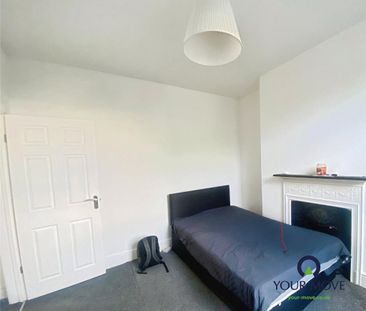 3 bedroom end of terrace house to rent - Photo 3