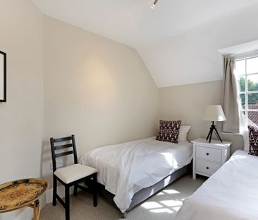 2 bedroom semi-detached house to rent - Photo 4