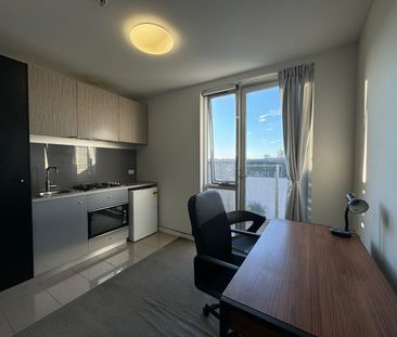 1-Bedroom Apartment in Prime Prahran Location - Photo 4