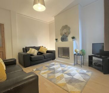 33 Cowley Street - Photo 1