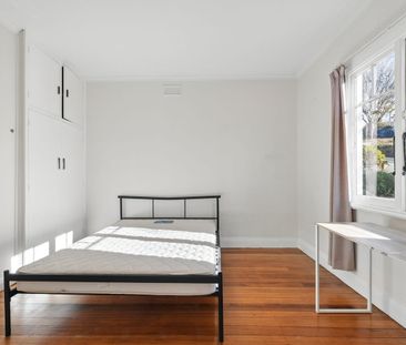 4 Bedrooms and 2 Bathroom house is available now in Sandy Bay - Photo 3