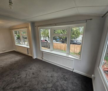 2 bedroom park home to rent - Photo 1