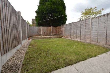 2 Bedroom Town House - Photo 3