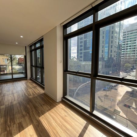 Freshly painted 2 bedroom apartment under the affordable housing scheme - Photo 3