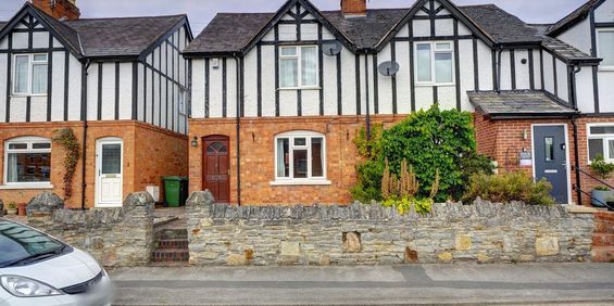 2 bedroom end of terrace house to rent - Photo 3
