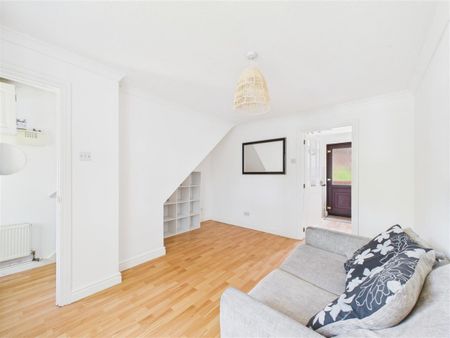 2 bedroom Town house to rent - Photo 3