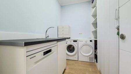 Room in a shared 8-bedroom apartment for rent in El Raval - Foto 2