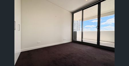 Quality 2-Bedroom Apartment Steps to Epping Station - Photo 2