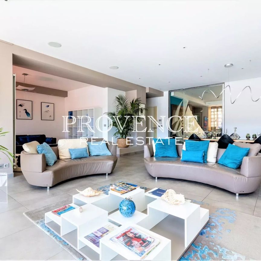 Tout savoir sur cet appartement dans le quartier Hôtel de Ville, à Marseille 2ème - Photo 1