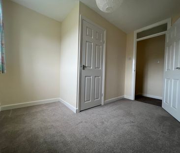 1 Spencer Drive - Photo 3