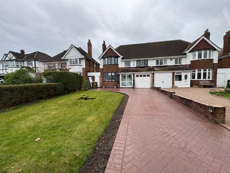 4 bedroom semi-detached house to rent - Photo 5