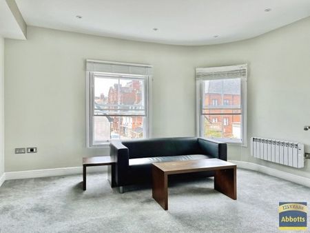 St John Street, IP33 1SN - Photo 2