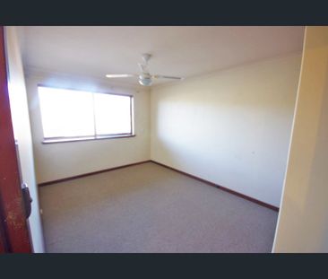 Great location close to freeway north and south catch a bus to the ... - Photo 3