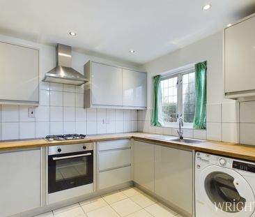 3 bedroom House - Brixham Close, Stevenage - Photo 5