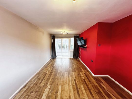 Dellfield Avenue, Lincoln - Photo 1