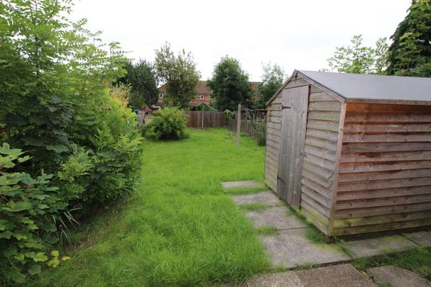 4 bedroom semi-detached house to rent - Photo 1