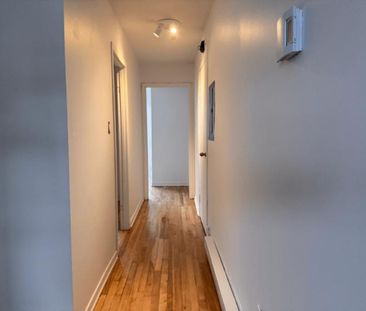 3 1/2 - Montréal - 950 $/mois - Photo 3