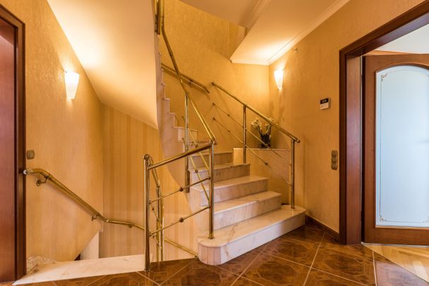 Szereg 300 m2, 6 pokoi, Klecina - Photo 1