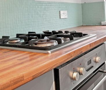 21 Alfred Street, Bangor, BT20 5DJ - Photo 3