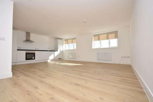 Cumberland Road, Margate - Photo 1