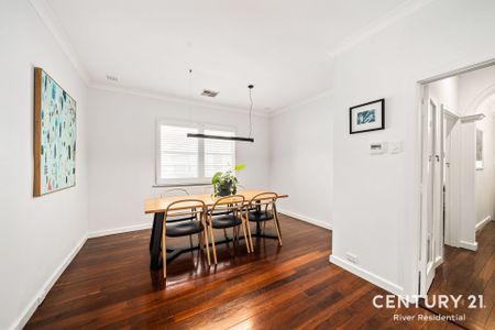 Fully Restored - Stylish with Modern Charm in An Unbeatable Location! - Photo 4