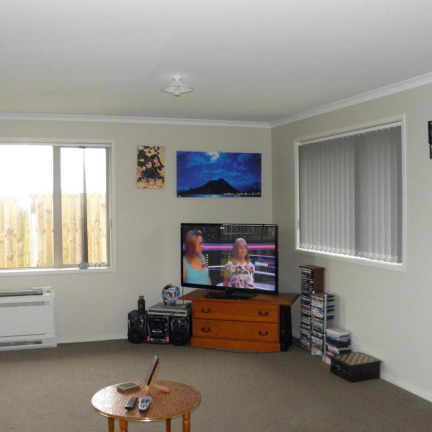 1 Hinton Court, Kingswell - Photo 1