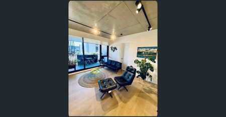 Currently under offer to prospective tenant will update if unsuccessful - Photo 3