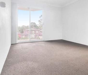 Two-Bedroom Unit with Balcony & Garage – Prime Location Near Westme... - Photo 1