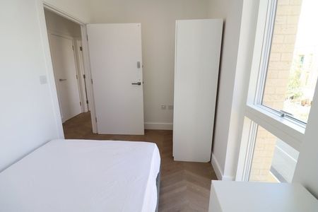 Room in a Shared House, Lebrun Square, SE3 - Photo 5
