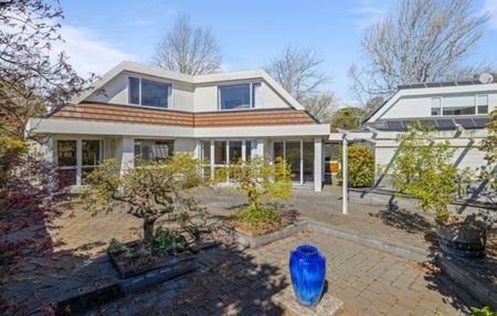 Secluded in Merivale - Photo 5