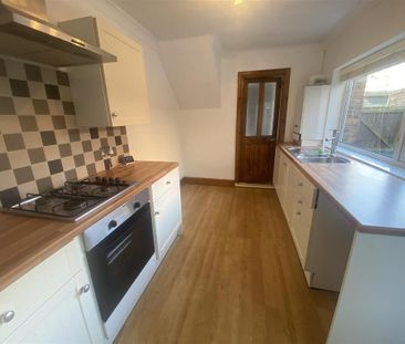 2 bedroom apartment to rent - Photo 6