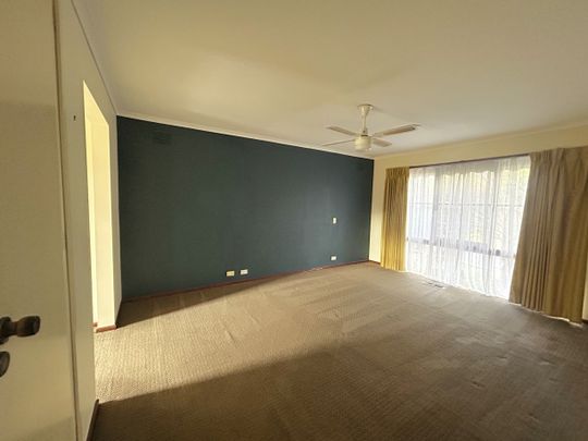 Spacious Four Bedroom Home - Photo 1