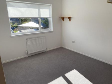 5 bedroom detached bungalow to rent - Photo 5