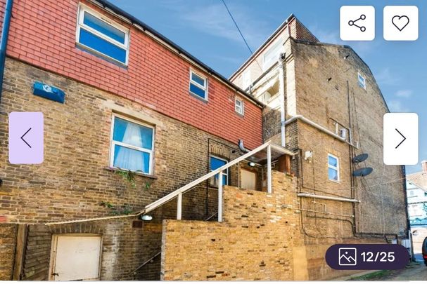 4 Bed Flat, Greyhound Lane, SW16 - Photo 1