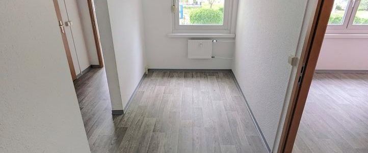 ++ barrierearme, schöne 3-Raum Wohnung in Limbach-Oberfrohna - gepflegte Wohnanlage ++ - Foto 1