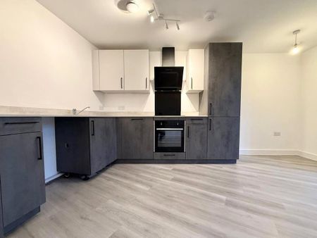 2 bedroom apartment to rent - Photo 4