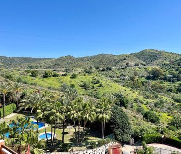 Alquiler de ático en Avenida la Reserva de Marbella, 2 - Photo 1