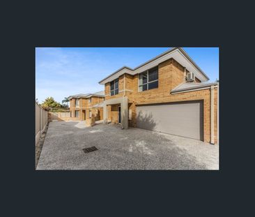 10B Mount Henry Road, Como, WA 6152 - Photo 3