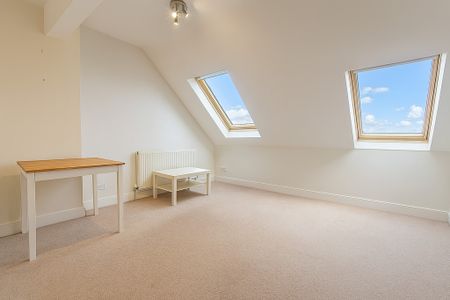 2 Bedroom Apartment, Khama Road, Tooting - Photo 4