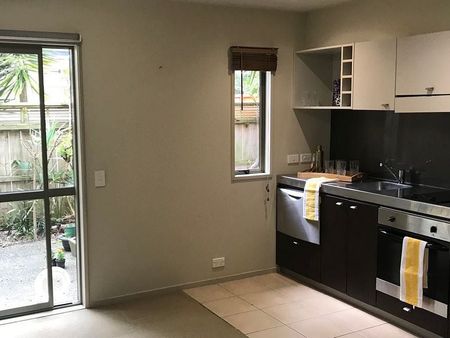 Chic 1BR Townhouse in Three Kings - Photo 4