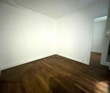 A LOUER 2 Pièces 33.44m² Paris VIIème - Photo 2
