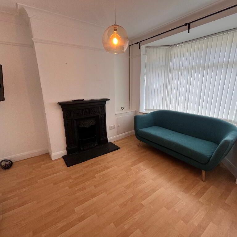 32 Rockview Street, Belfast, BT12 6JQ - Photo 1